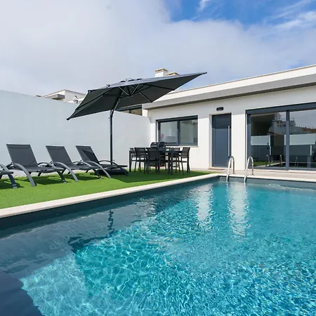 Palo Alto Villa *